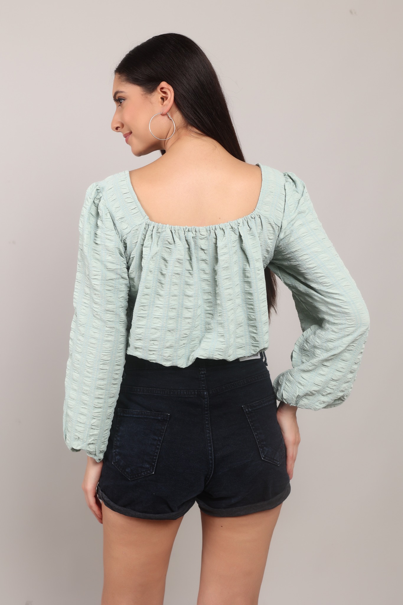Modyne Textured Puff Sleeve Tie-Up Crop Top